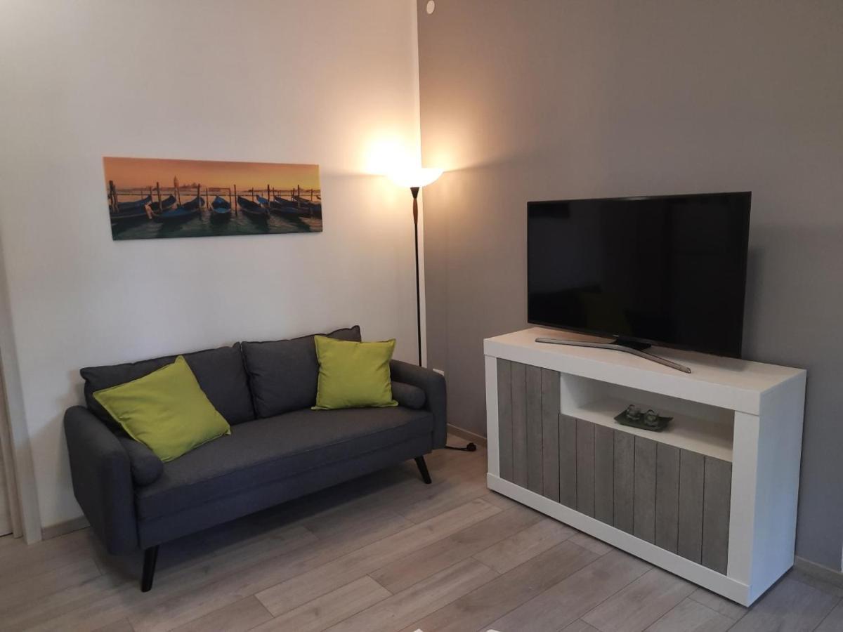 Marco'S Apartment -Ideale Per Venezia- เมสเตร ภายนอก รูปภาพ